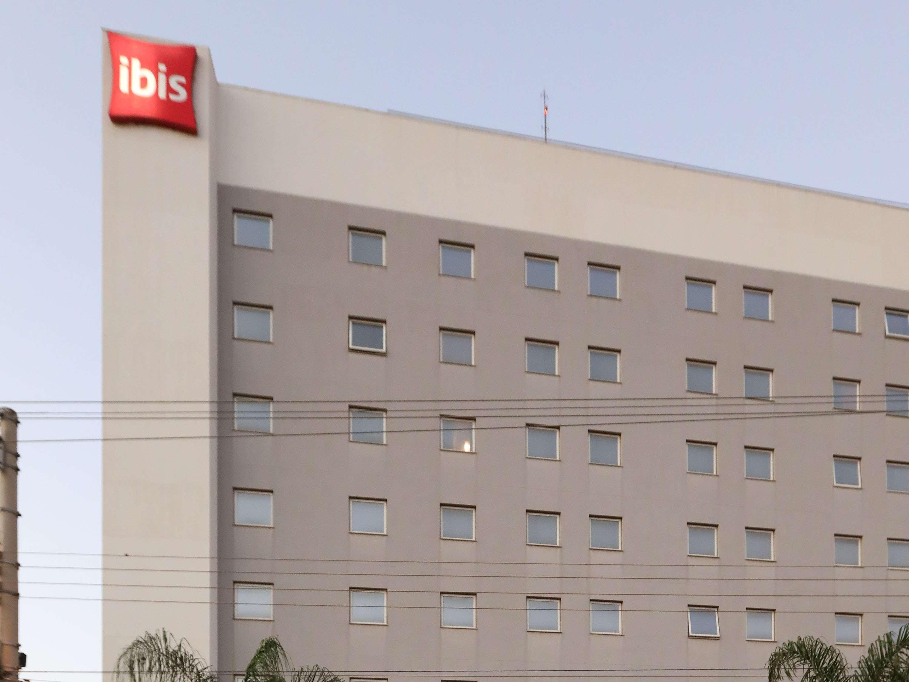 Ibis Montes Claros Shopping Hotel Exterior photo
