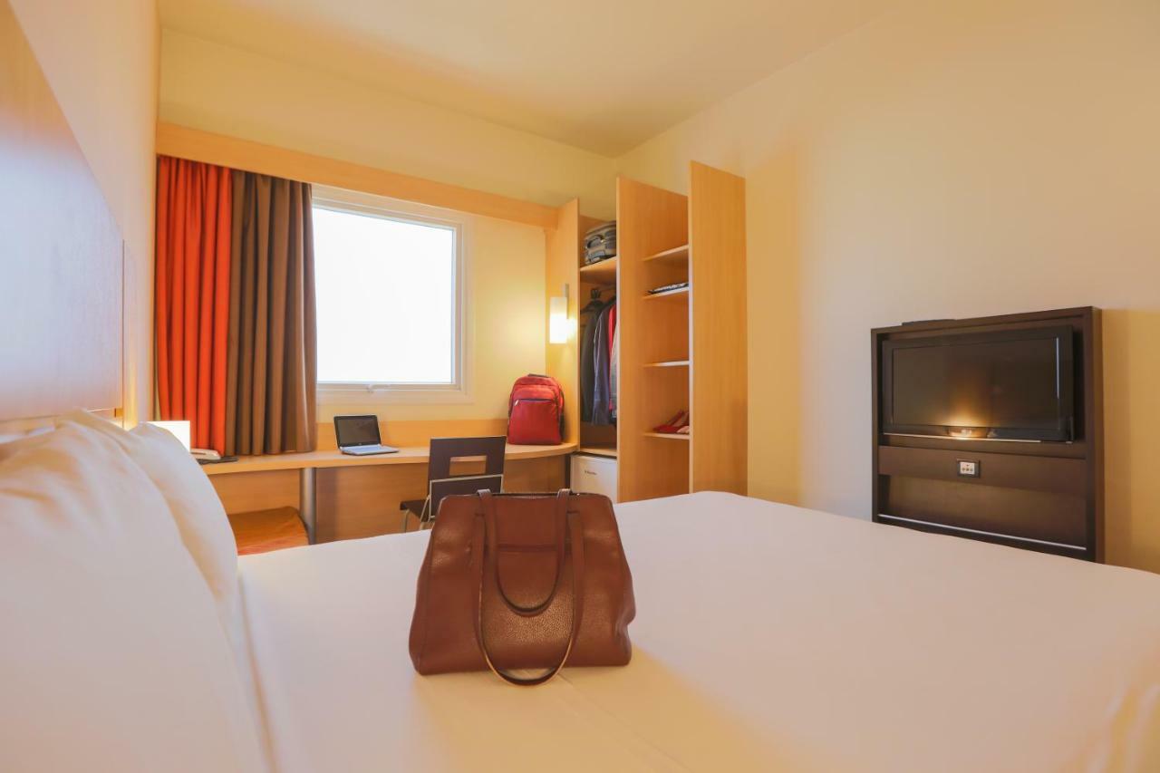Ibis Montes Claros Shopping Hotel Exterior photo