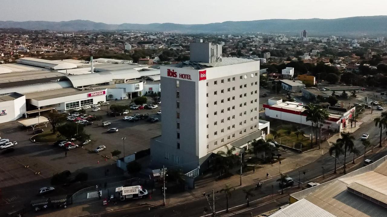 Ibis Montes Claros Shopping Hotel Exterior photo