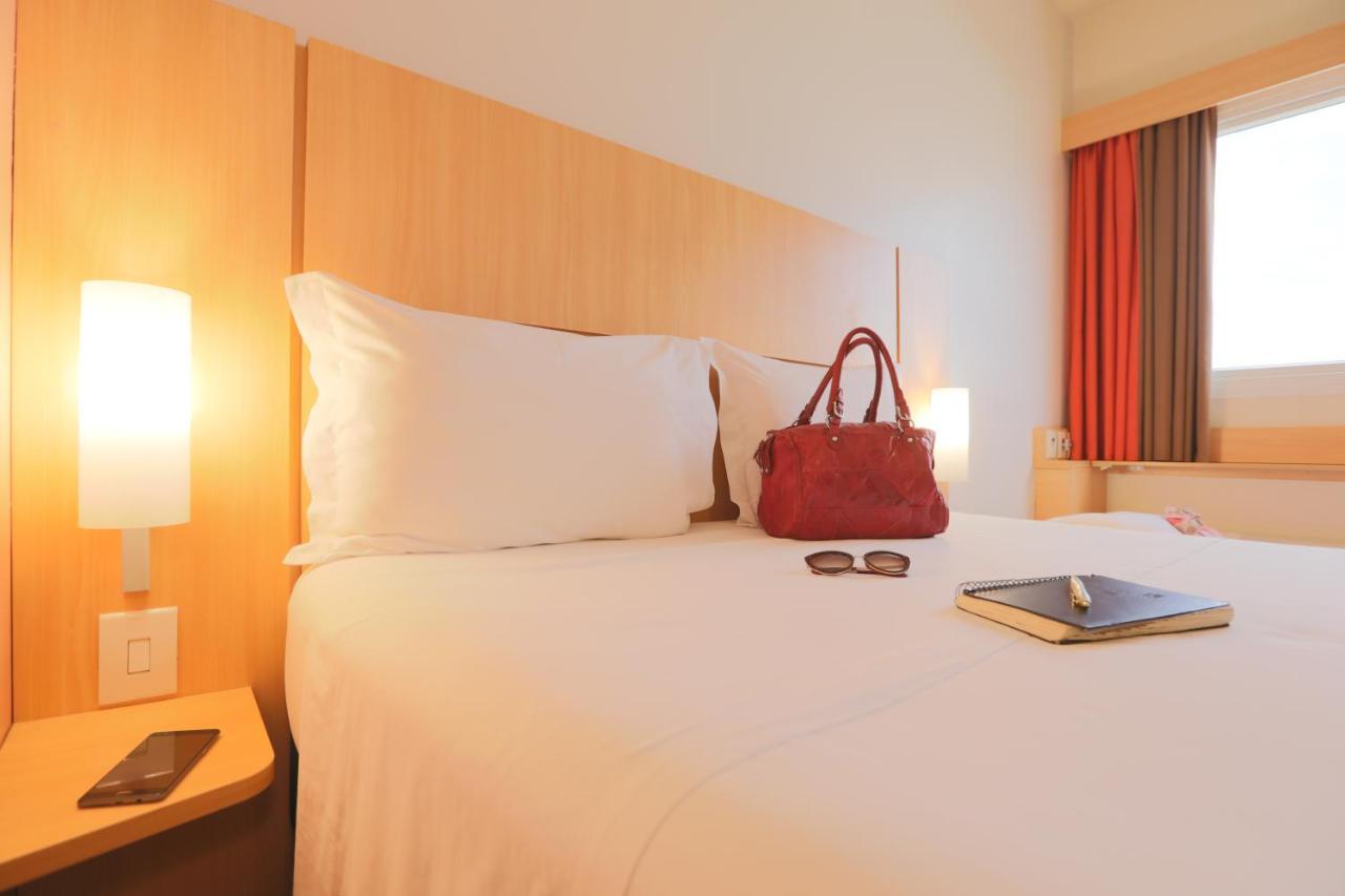 Ibis Montes Claros Shopping Hotel Exterior photo